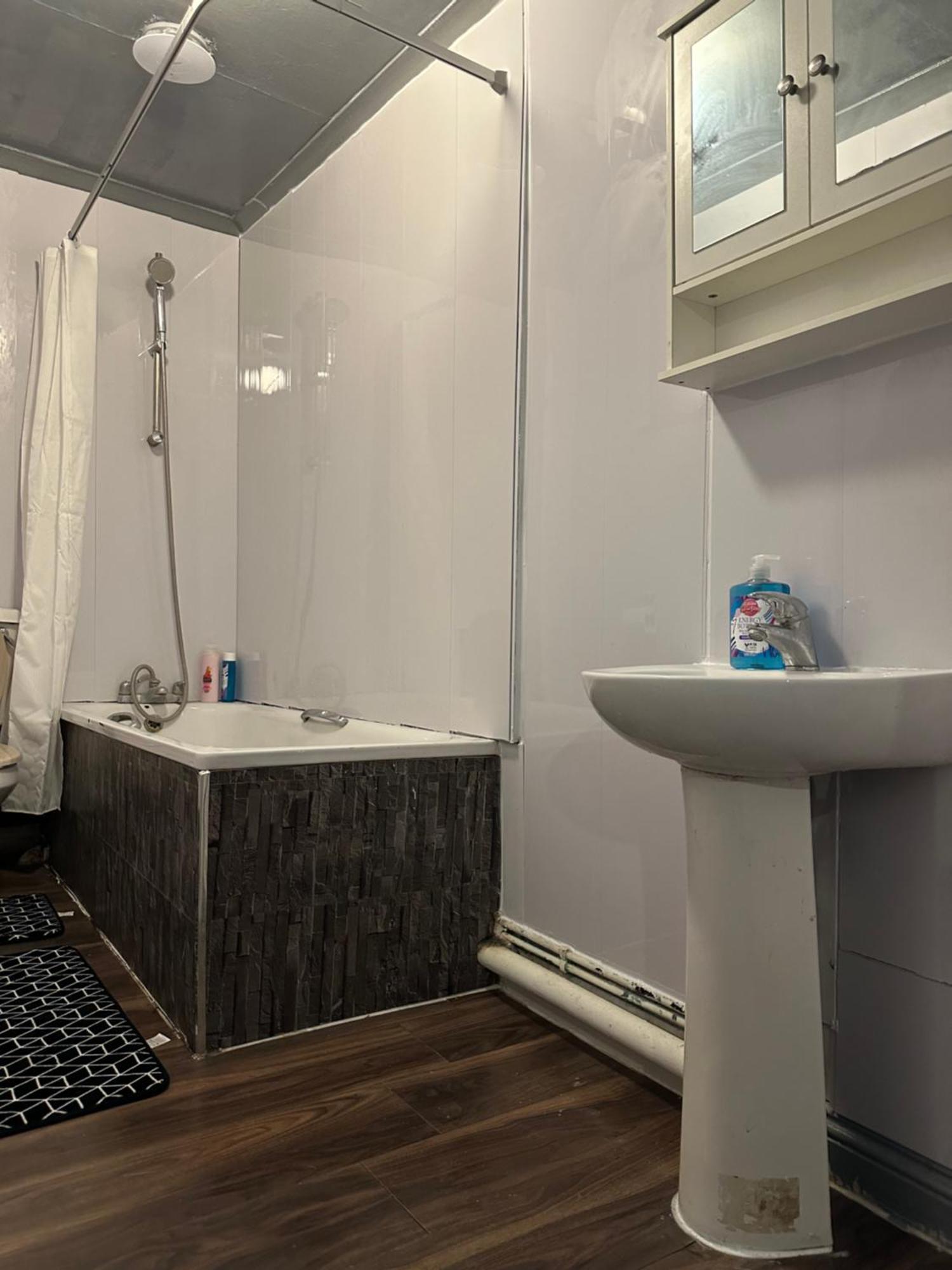 Luxury Room In A 4 Bedroom Flat! 4 Minutes Walk To Kingscross, St Pancras Londýn Exteriér fotografie