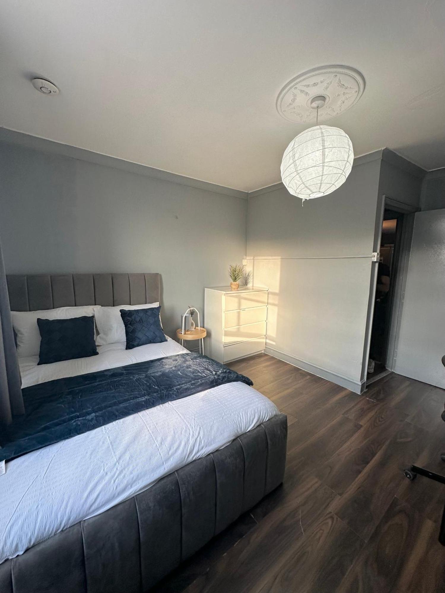Luxury Room In A 4 Bedroom Flat! 4 Minutes Walk To Kingscross, St Pancras Londýn Exteriér fotografie